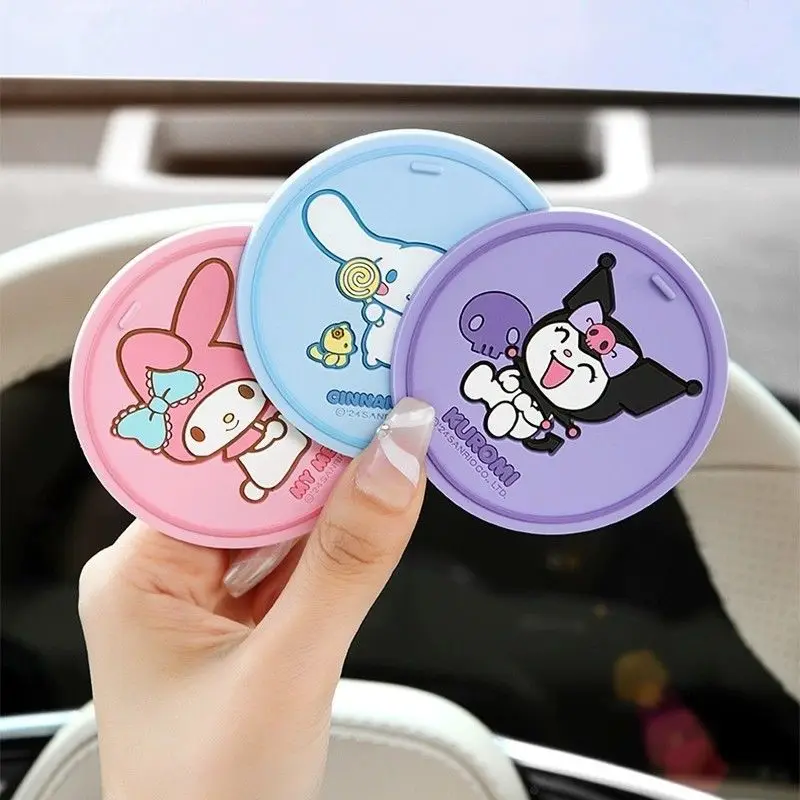 Kawaii Tech Accessories - Sanrio Kuromi araba su bardağı kaymaz